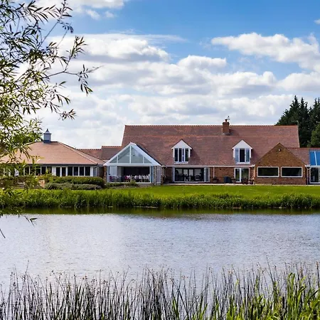 Kingfisher Hotel, Golf And Country Club-2