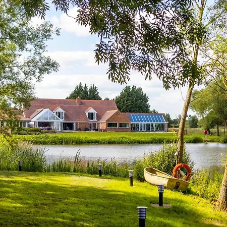Kingfisher Hotel, Golf And Country Club-3